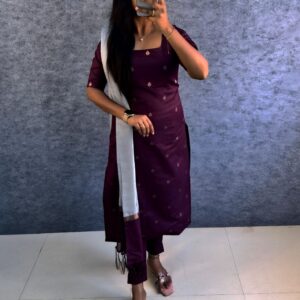 Elegant Daily Wear Kurta Set with Subtle Butti Pattern & Pant with Dupatta