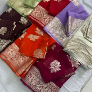 Women's Floral Zari Woven Saree with Rich Border Detailing | Includes Blouse Piece