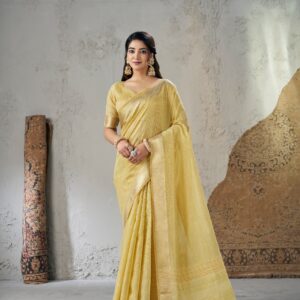 Women’s Lightweight Ethnic Saree with Rich Pallu With Blouse