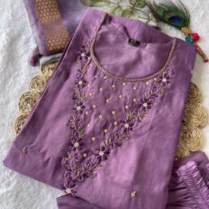 Women’s Lavender Mist Designer Embroidered Kurta Set with Dupatta